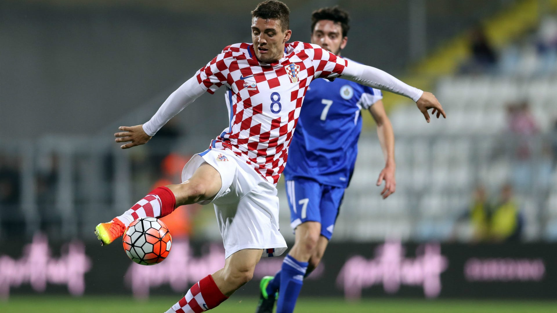 Croatian Midfielder Kovačić May Leave Chelsea for Man City
