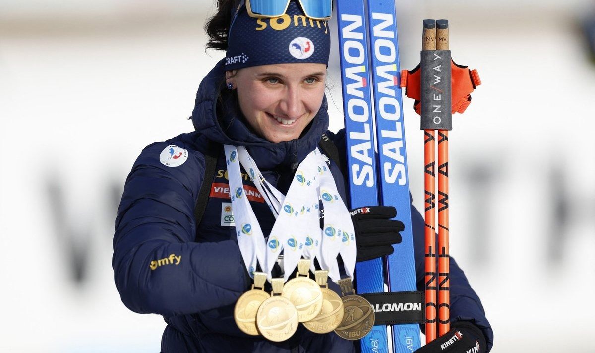 Biathlete Simon Suspended for One Month Over Credit Card Fraud