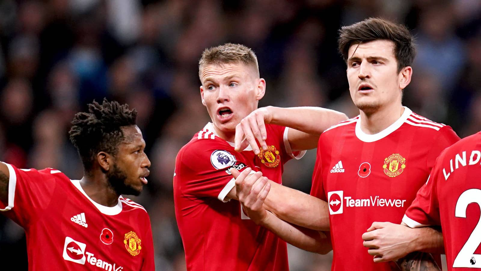 The Sun: Four MU Players Fought In Locker Room After Defeat To Brighton