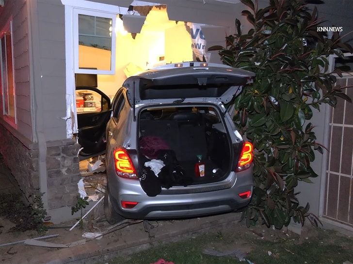 Cejudo Apprehends a Hit-and-Run Driver Who Crashed Into His Neighbor’s House