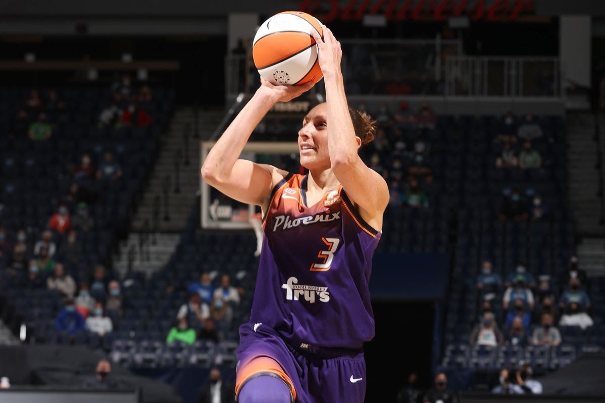 WNBA: Phoenix Mercury roars back to tie series versus Aces 