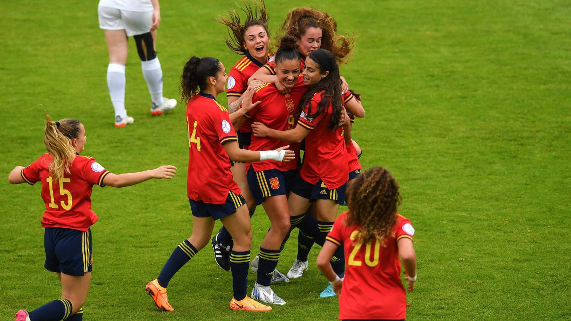 España Femenino vs Finlandia Femenino. Pronóstico, Apuestas y Cuotas | 08 de julio de 2022