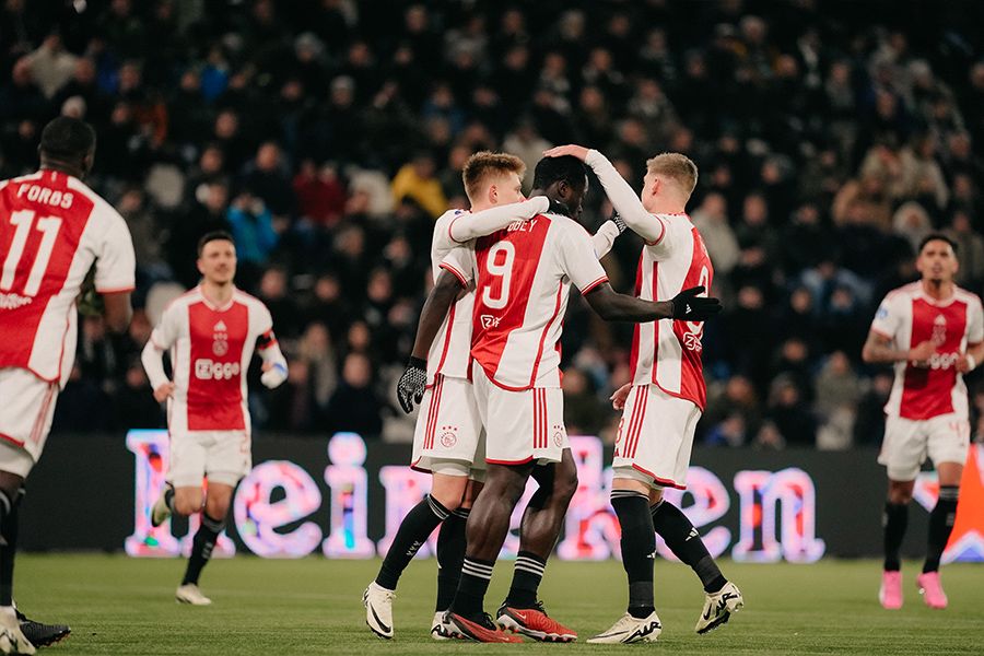 Ajax Amsterdam vs PSV Eindhoven Prediction, Betting Tips & Odds | 03 FEBRUARY, 2024