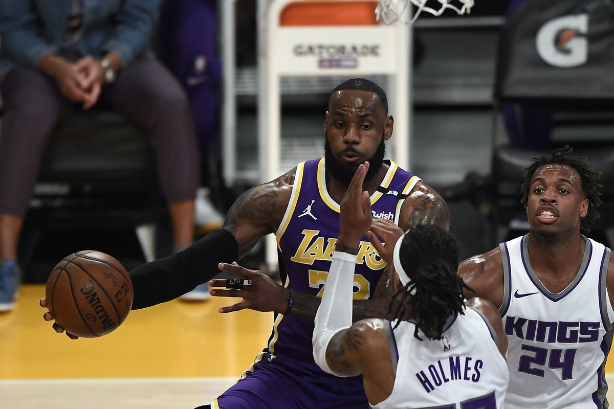 Los Angeles Lakers vs Sacramento Kings Prediction, Betting Tips & Odds │1 DECEMBER, 2021