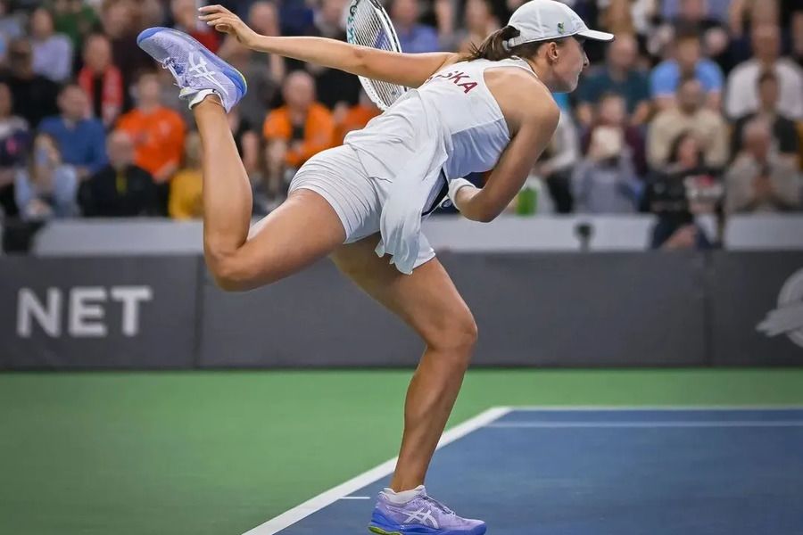 Iga Swiatek Debuts New Asics Apparel Down Under, 55 OFF