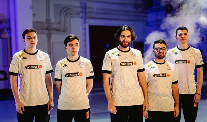 Rooster vs Virtus.pro. Pronostico, Apuestas y Cuotas│31 de enero de 2024  