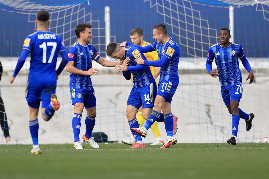 Lokomotiva Zagreb vs NK Osijek Prediction, Betting Tips & Odds │24 JULY, 2022