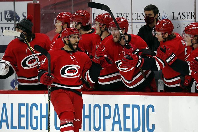 Ottawa Senators vs Carolina Hurricanes Prediction, Betting Tips & Odds │9 FEBRUARY, 2022