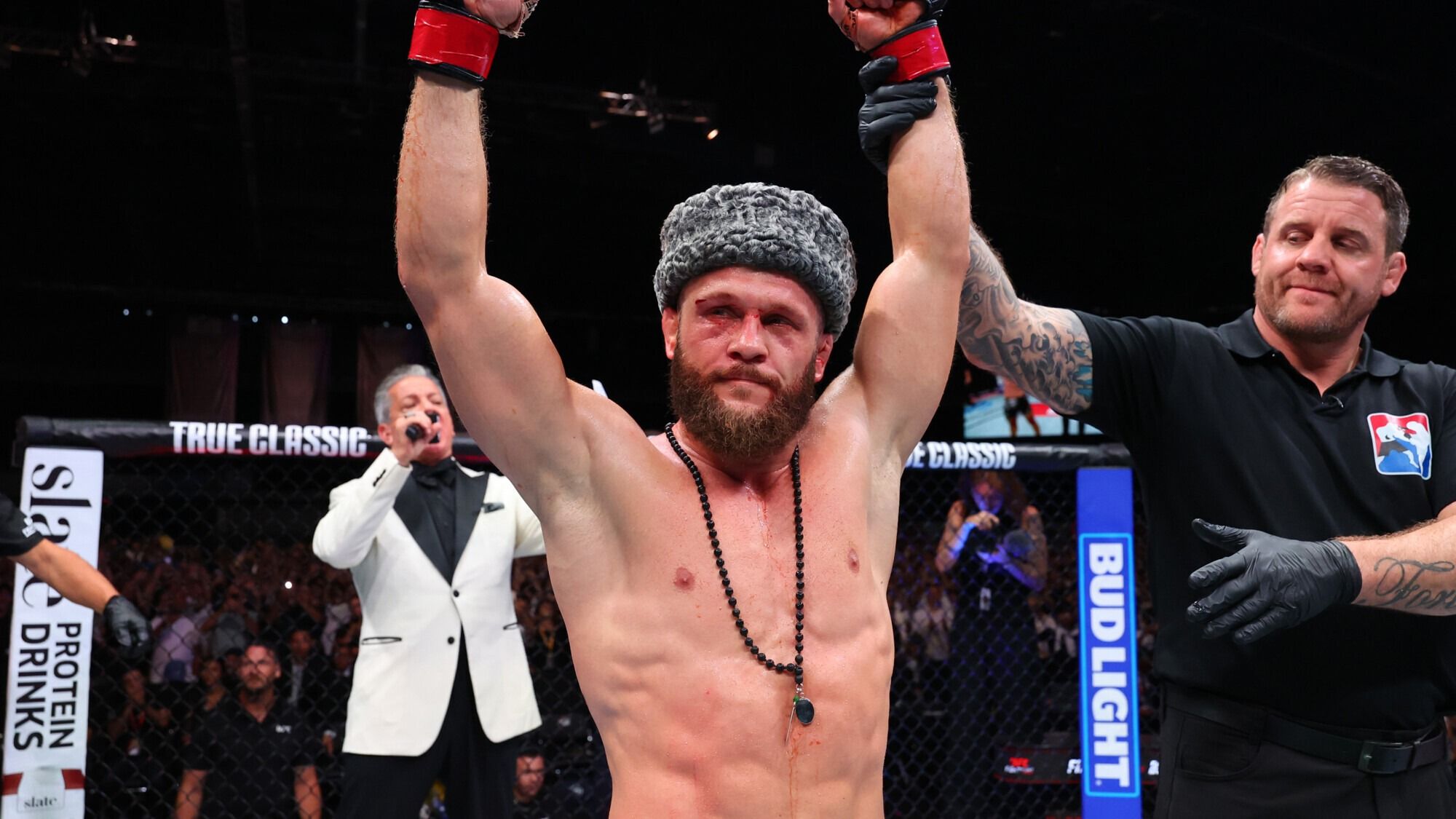 Fiziev Reveals Injury That Forced Him to Withdraw From Fight With Oliveira