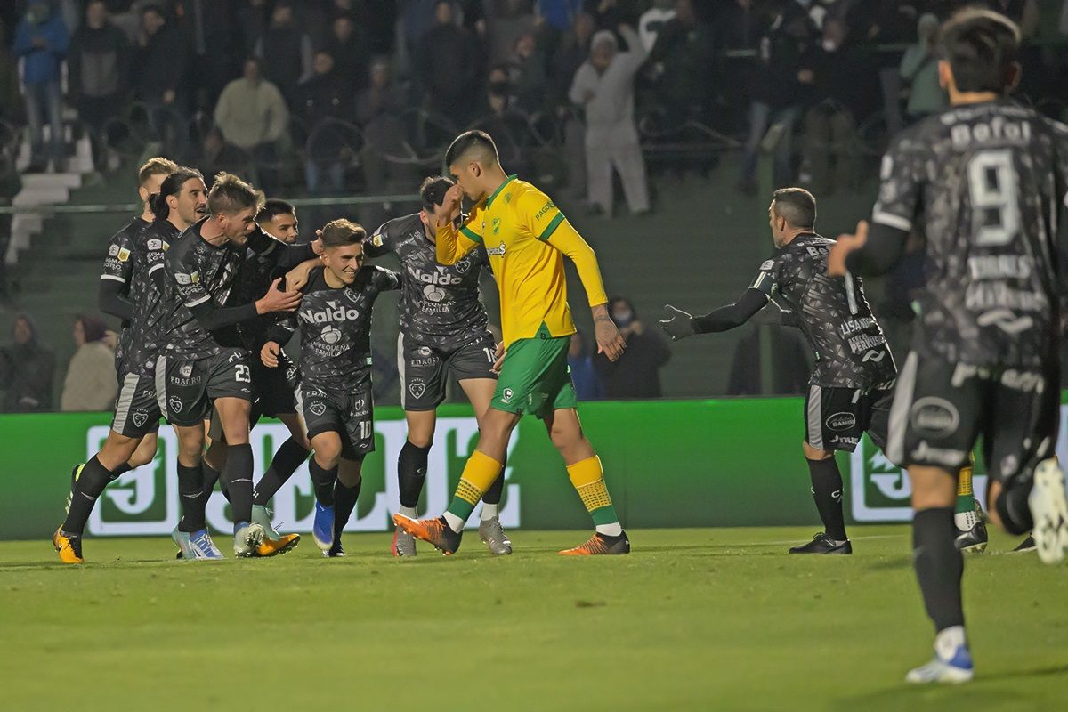 Defensa y Justicia vs. Sarmiento. Pronostico, Apuestas y Cuotas│24 de julio de 2023