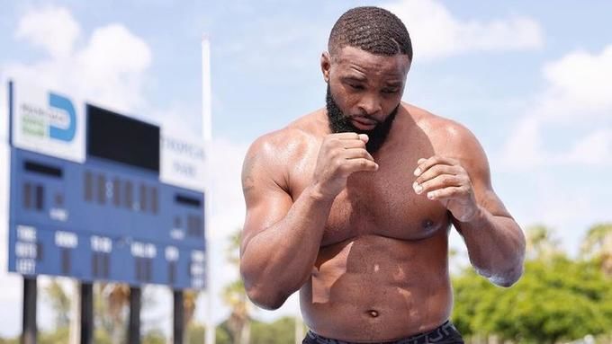 Former UFC champion Woodley intends to make his kickboxing debut