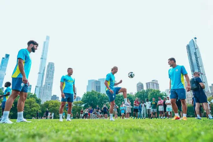 Manchester City vs Manchester United. Pronóstico, Apuestas y Cuotas│8 de agosto de 2024