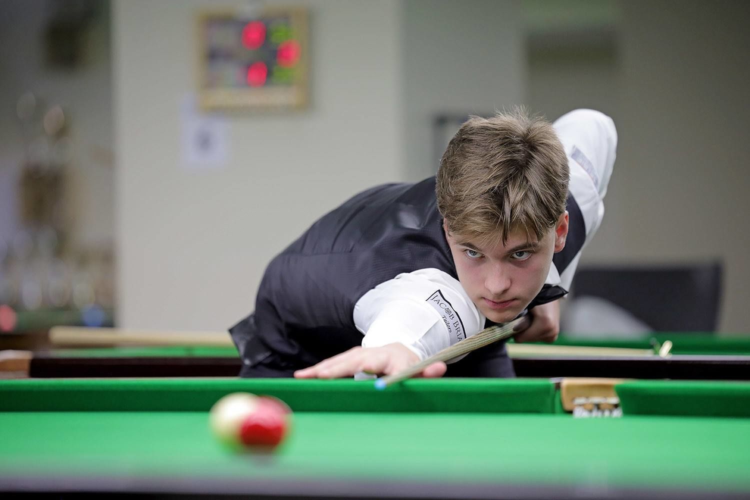 Riley Powell vs Oliver Sykes: Prediction for the match on October 31, 2025