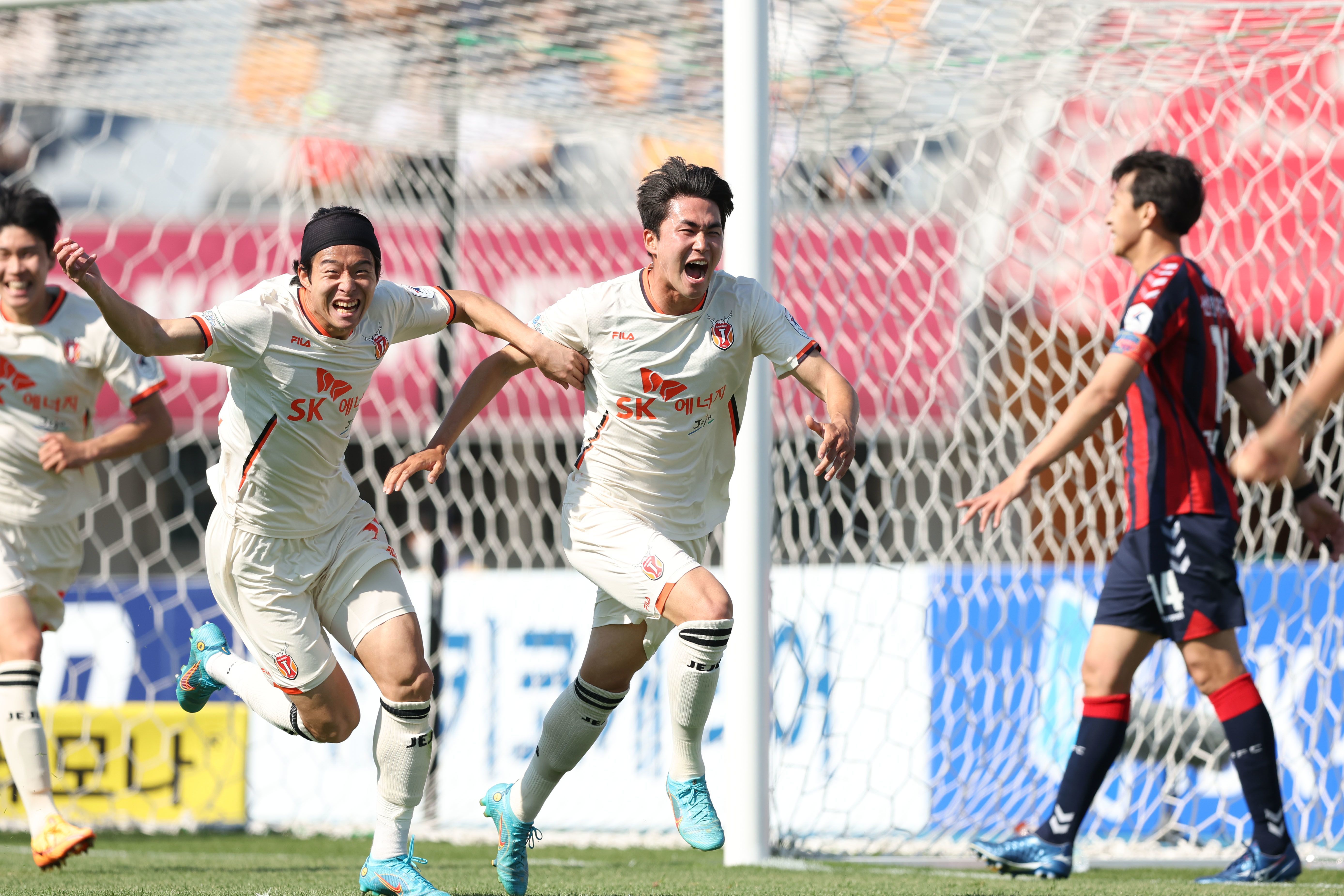 Jeju United vs Gimcheon Sangmu Prediction, Betting Tips & Odds | 22 FEBRUARY 2025