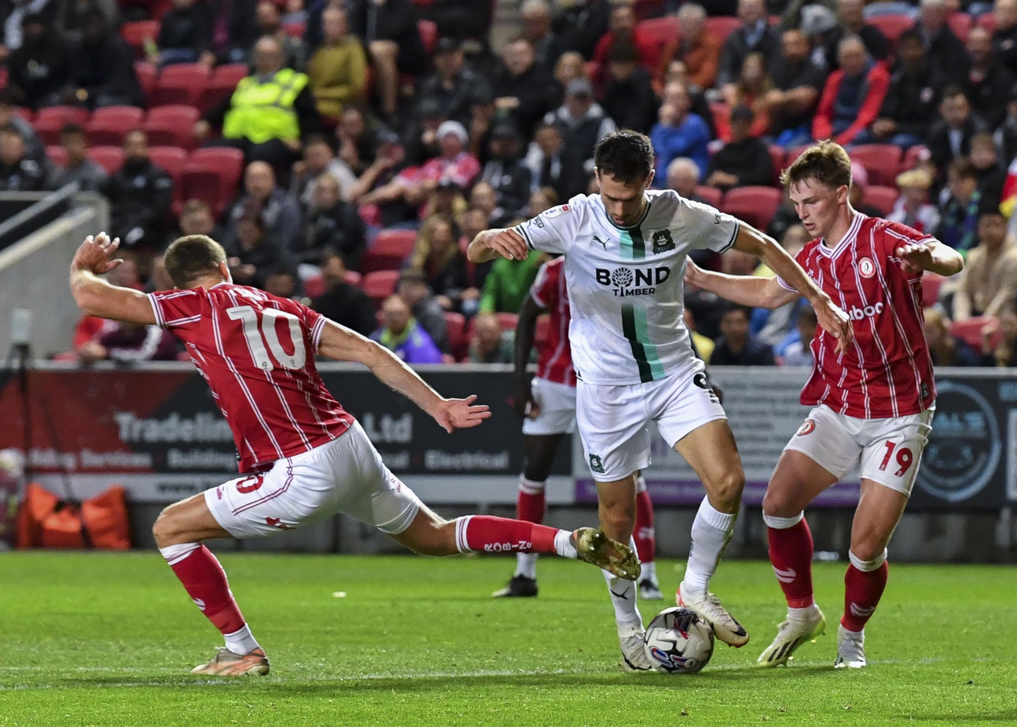 Plymouth Argyle vs. Bristol City. Pronostico, Apuestas y Cuotas│1 de abril de 2024