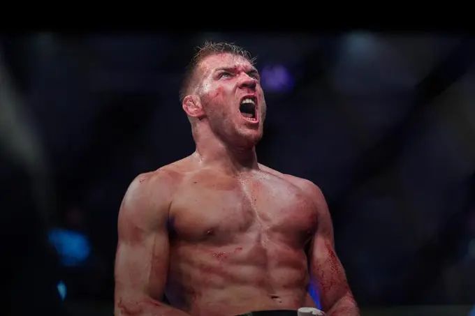 Du Plessis reacts to Adesanya's challenge: Enjoy your win at home in New Zealand