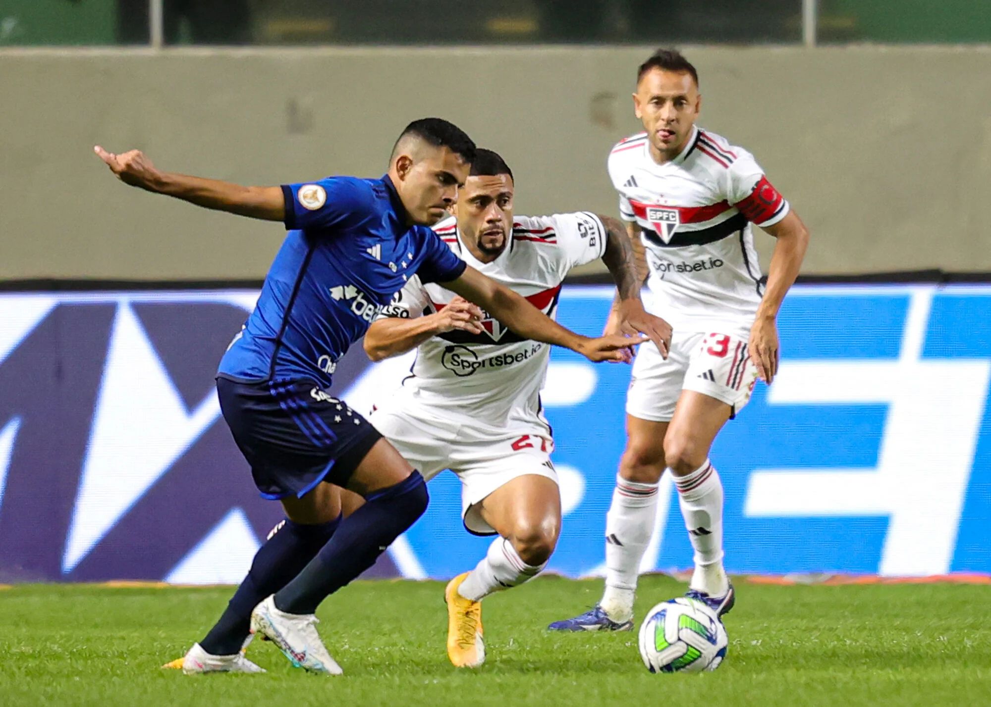 Sao Paulo vs. Cruzeiro. Pronostico, Apuestas y Cuotas│3 de noviembre de 2023