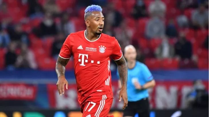 Jerome Boateng Appears at Barcelona's Training Base After Canceled Internship with Bayern