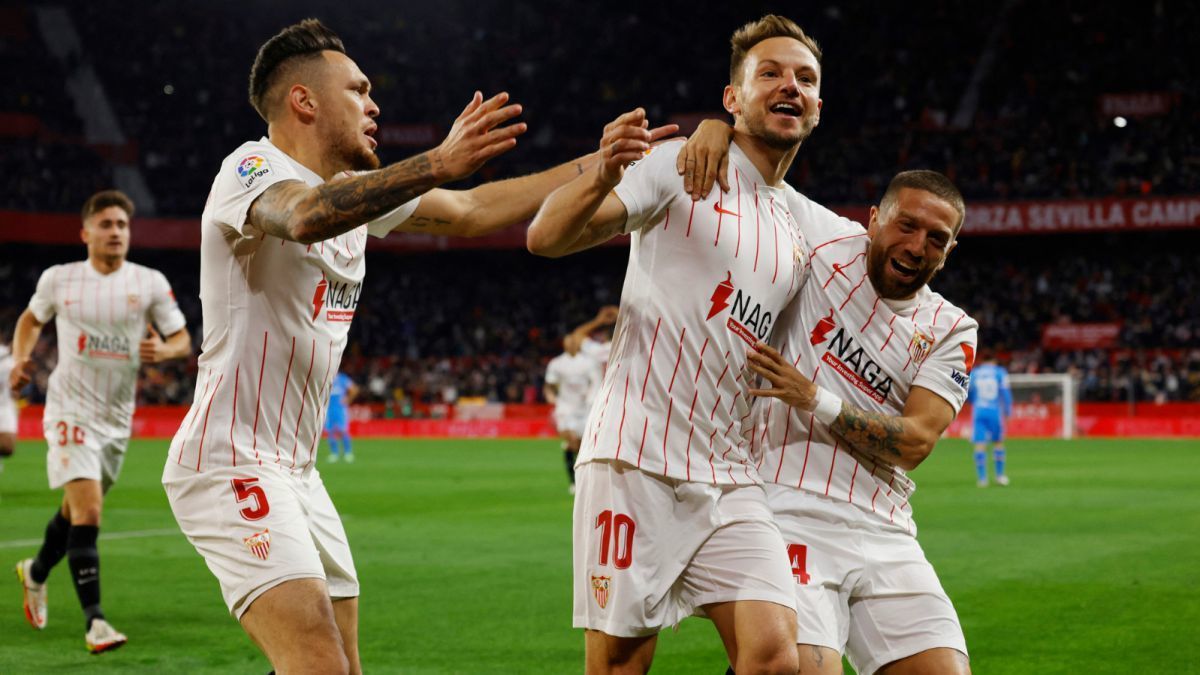 Sevilla vs Barcelona Prediction, Betting Tips & Odds │21 DECEMBER, 2021