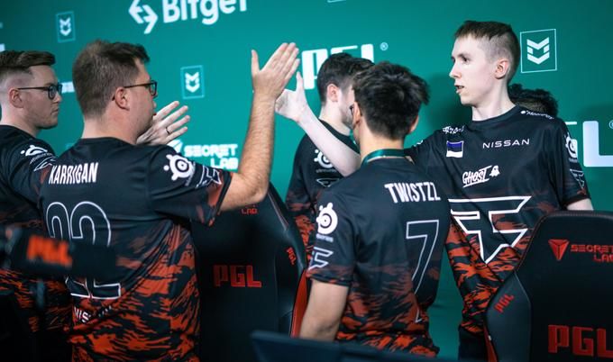 Cloud9 vs FaZe. Pronóstico, Apuestas y Cuotas│29 de Septiembre de 2022