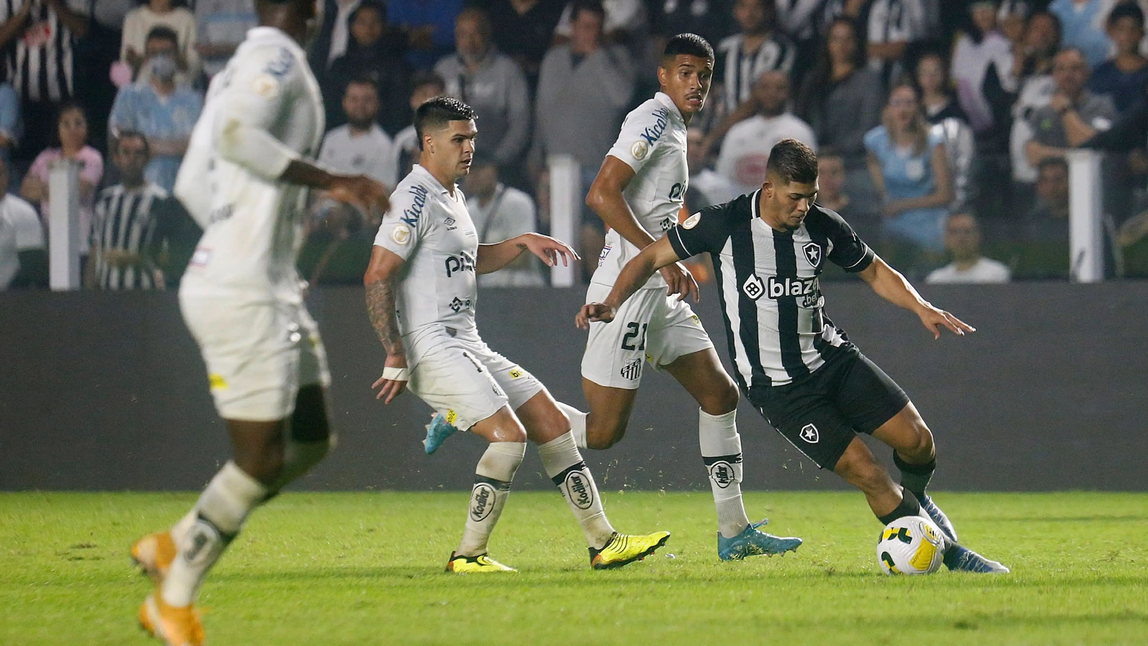 Botafogo vs. Santos. Pronostico, Apuestas y Cuotas│26 de noviembre de 2023