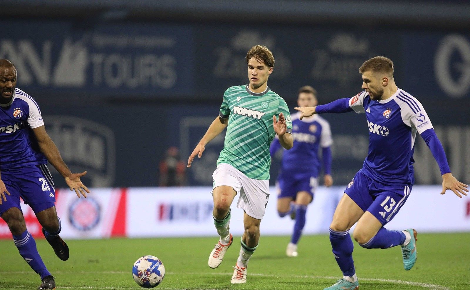 Dinamo Zagreb vs Hajduk Split Prediction, Betting Tips & Odds | 02 MARCH 2025