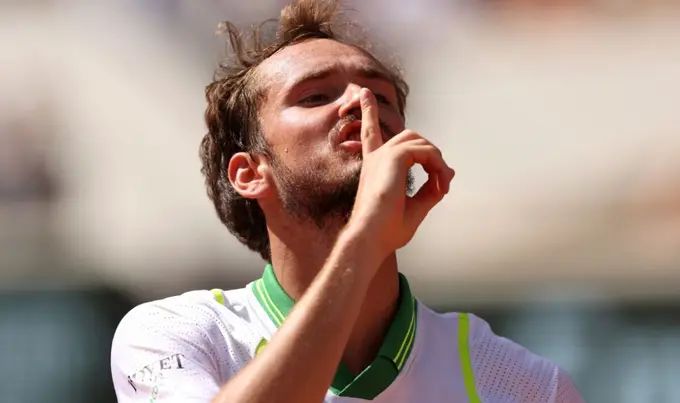 Daniil Medvedev vs Roberto Bautista-Agut. Pronostico, Apuestas y Cuotas│23 de junio de 2023  