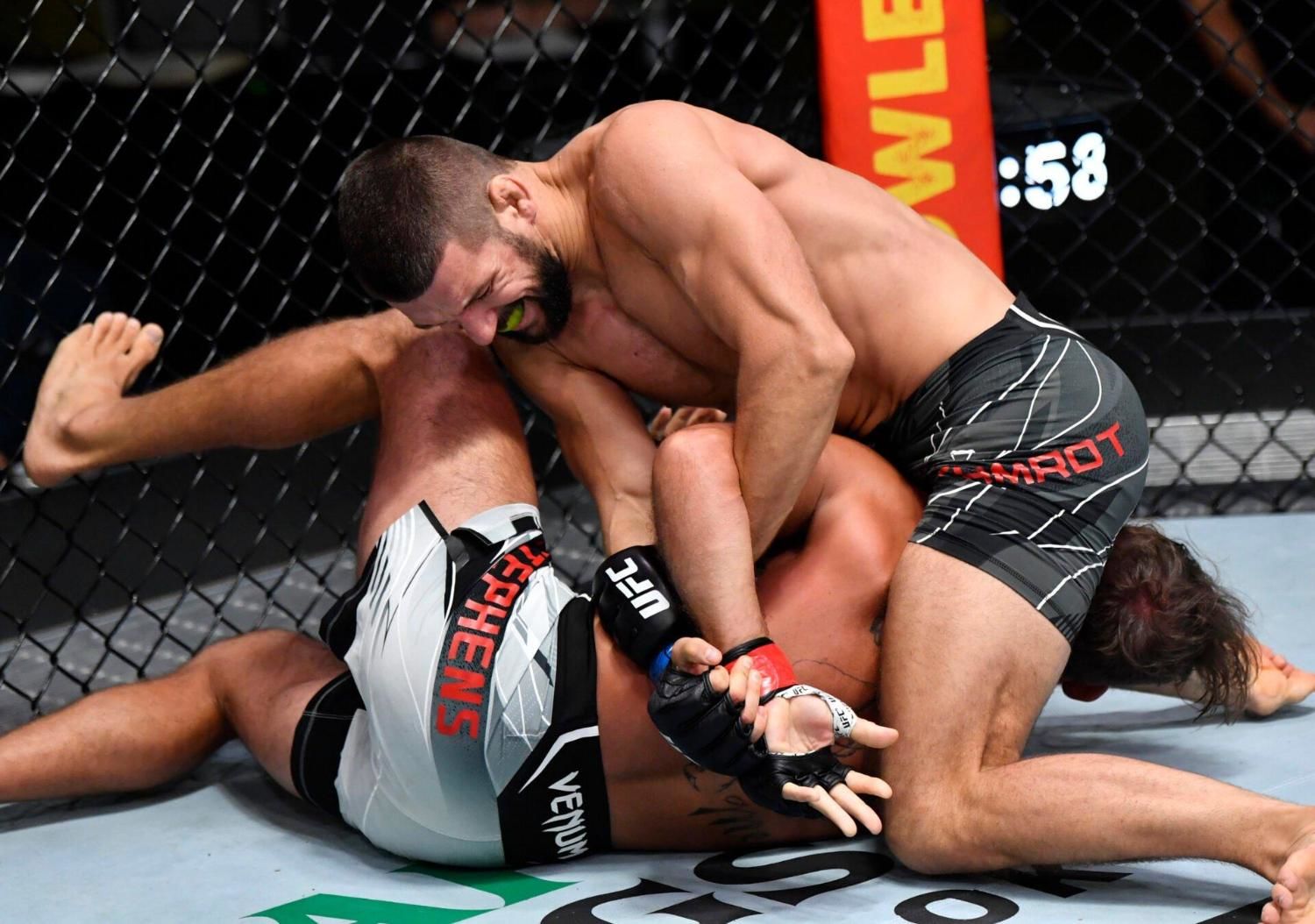 Deiveson Figueiredo vs Montel Jackson: Prediction and odds on the Match on 12 October, 2025