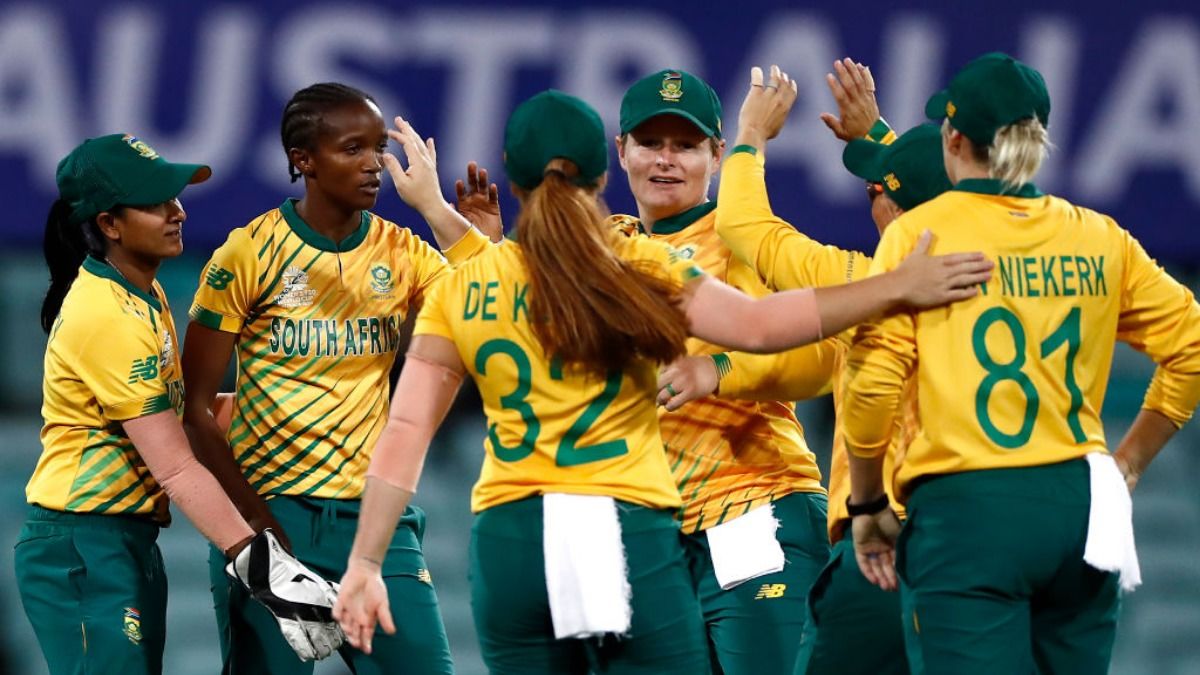 South Africa (Women) vs. England (Women) Predictions, Betting Tips & Odds │14 MARCH, 2022