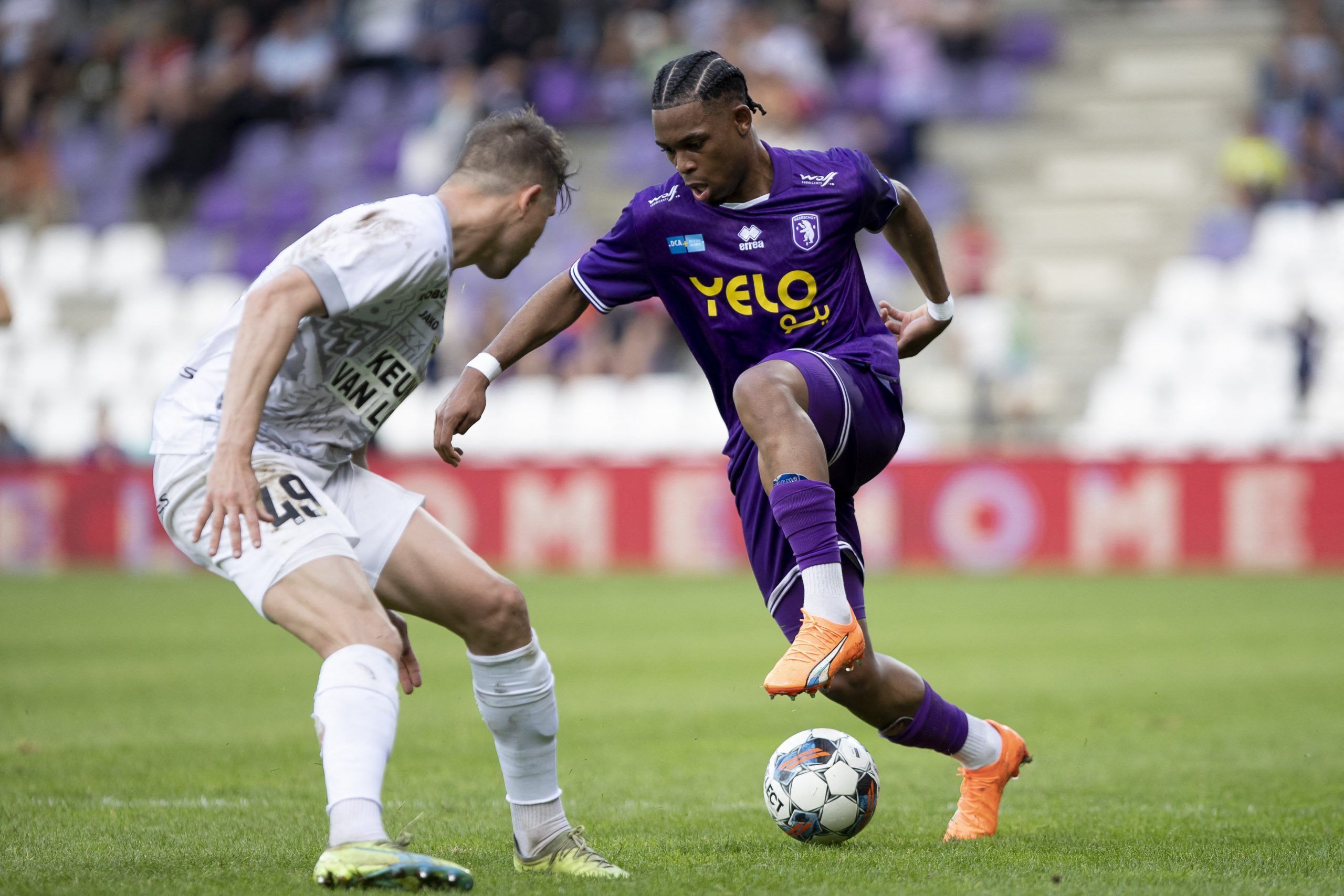 Sint-Truiden vs Beerschot Wilrijk: Prediction for the Match on May 04, 2025