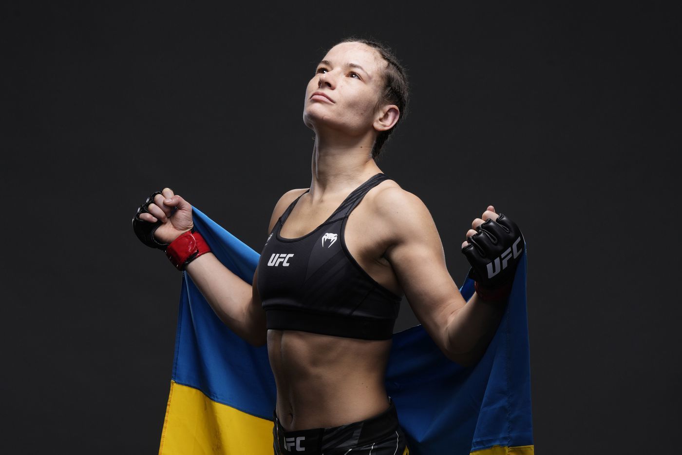 Ukrainian UFC fighter Maryna Moroz boasts her slim body in a swimsuit