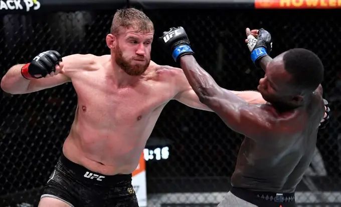 Blachowicz ready to move down to middleweight for rematch with Adesanya