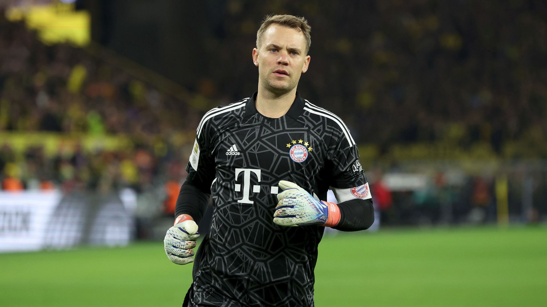 Neuer names the main contenders for World Cup