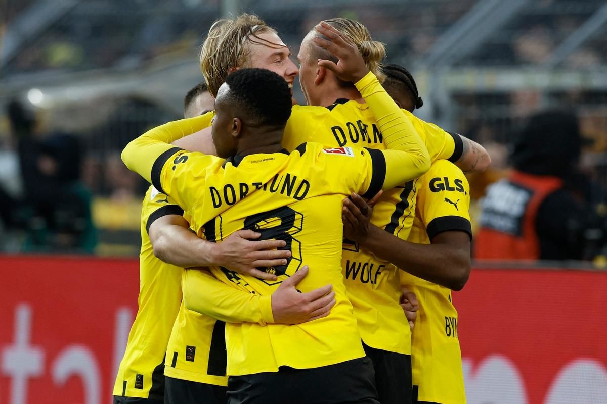 Werder Bremen vs. Borussia Dortmund. Pronóstico, Apuestas y Cuotas | 11 de febrero de 2023