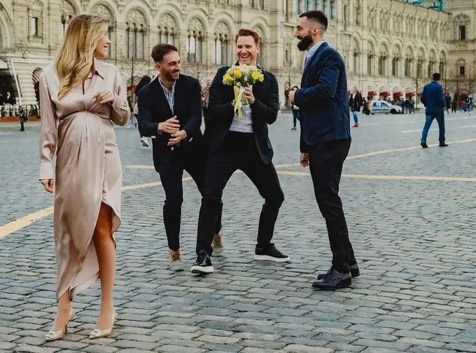 Spartak's Spanish Coach Abascal Gets Married on Red Square. Meet His Pregnant Sweetheart Alejandra