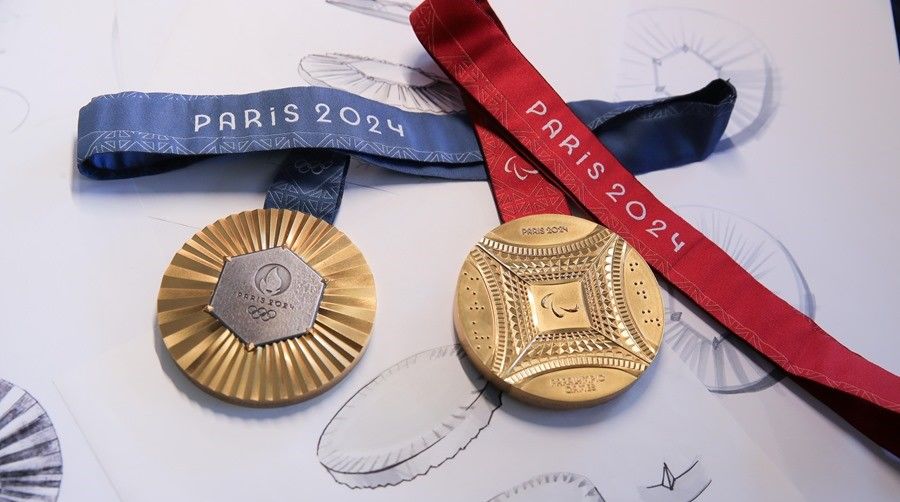 Las medallas que se entregarán en los JJ.OO de París 2024 llevarán una parte de la Torre Eiffel 