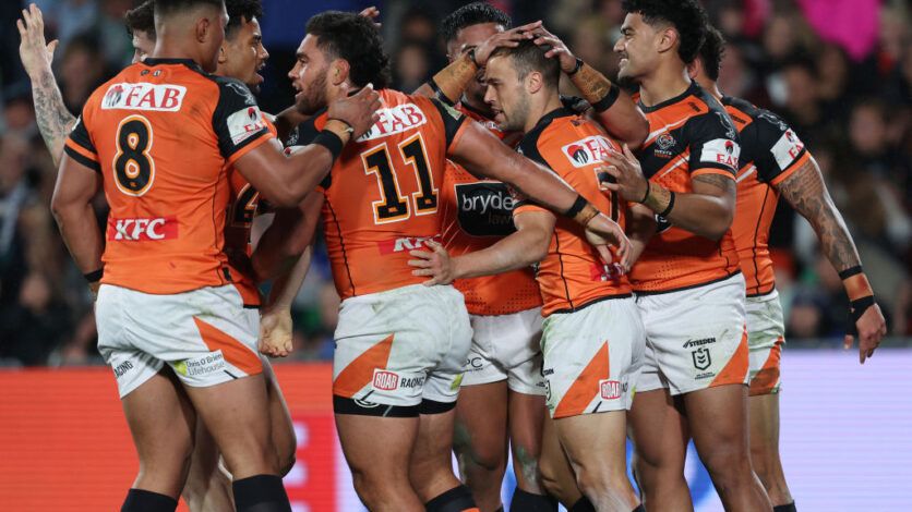 Dolphins vs Wests Tigers Prediction, Betting Tips & Odds │06 APRIL, 2024