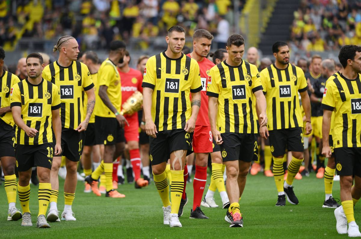 Borussia Dortmund Present New Jersey Designed by Fan