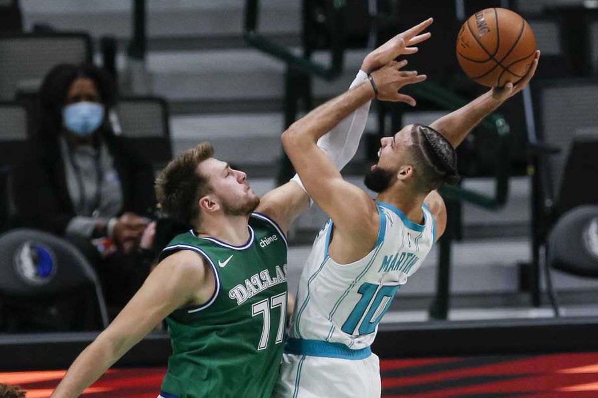 Dallas Mavericks vs Charlotte Hornets Prediction, Betting Tips & Odds │14 DECEMBER, 2021