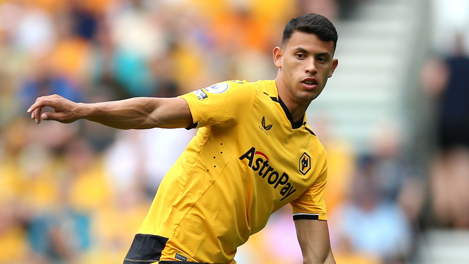 Wolves Player Nunes Moves To Man City