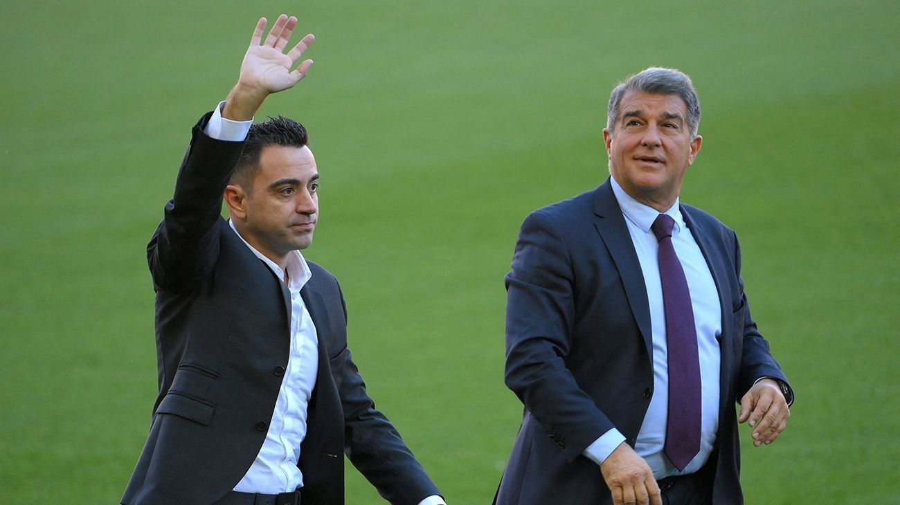 Xavi To Meet Barcelona Players Next Week To Explain His Decision To Leave