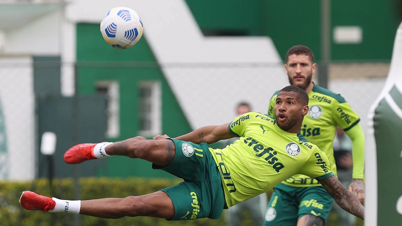 Palmeiras vs Bragantino Prediction, Betting Tips & Odds │10 OCTOBER, 2021