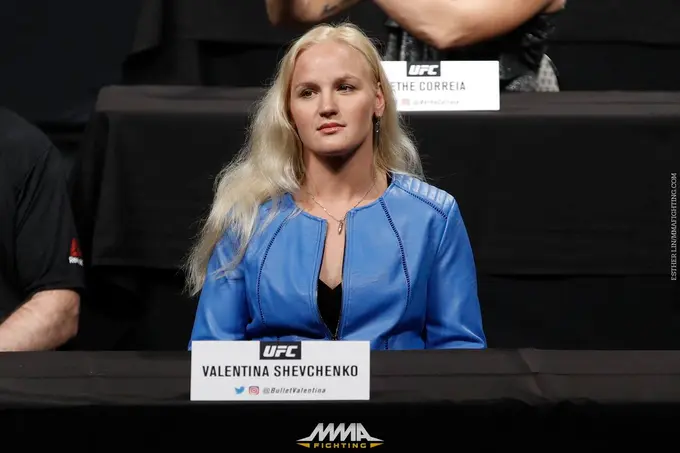 Valentina Shevchenko Asked Out by Fan During Press Conference