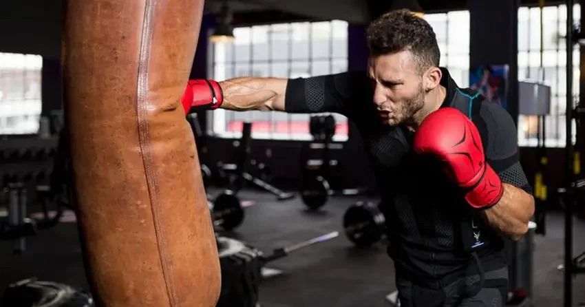 Mikaelian Becomes WBC Cruiserweight Champion