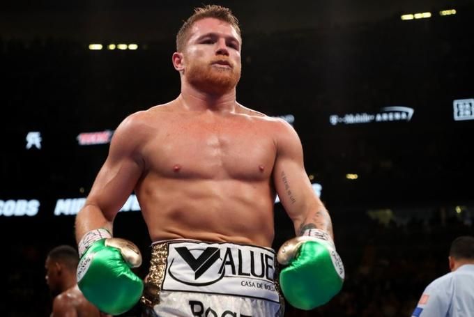 Canelo rudely replies to journalist who accused him of avoiding a rematch with Bivol
