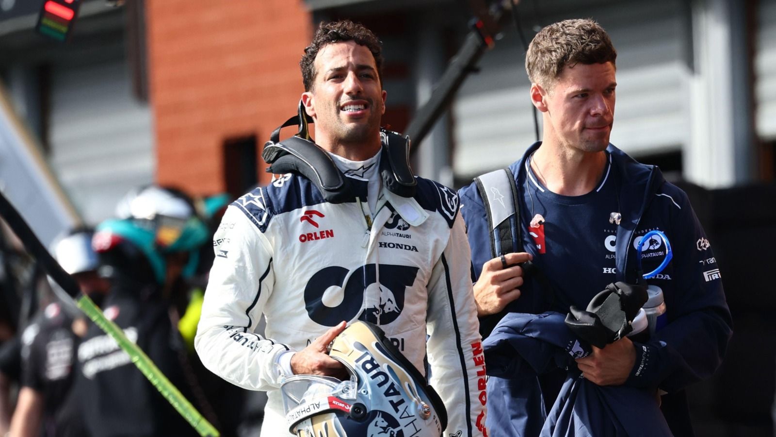 AlphaTauri confirmó la lesión de Daniel Ricciardo