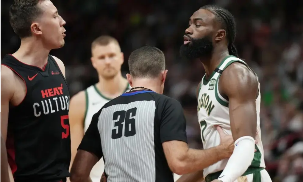 Boston Celtics vs Miami Heat Prediction, Betting Tips & Odds │21 APRIL, 2024