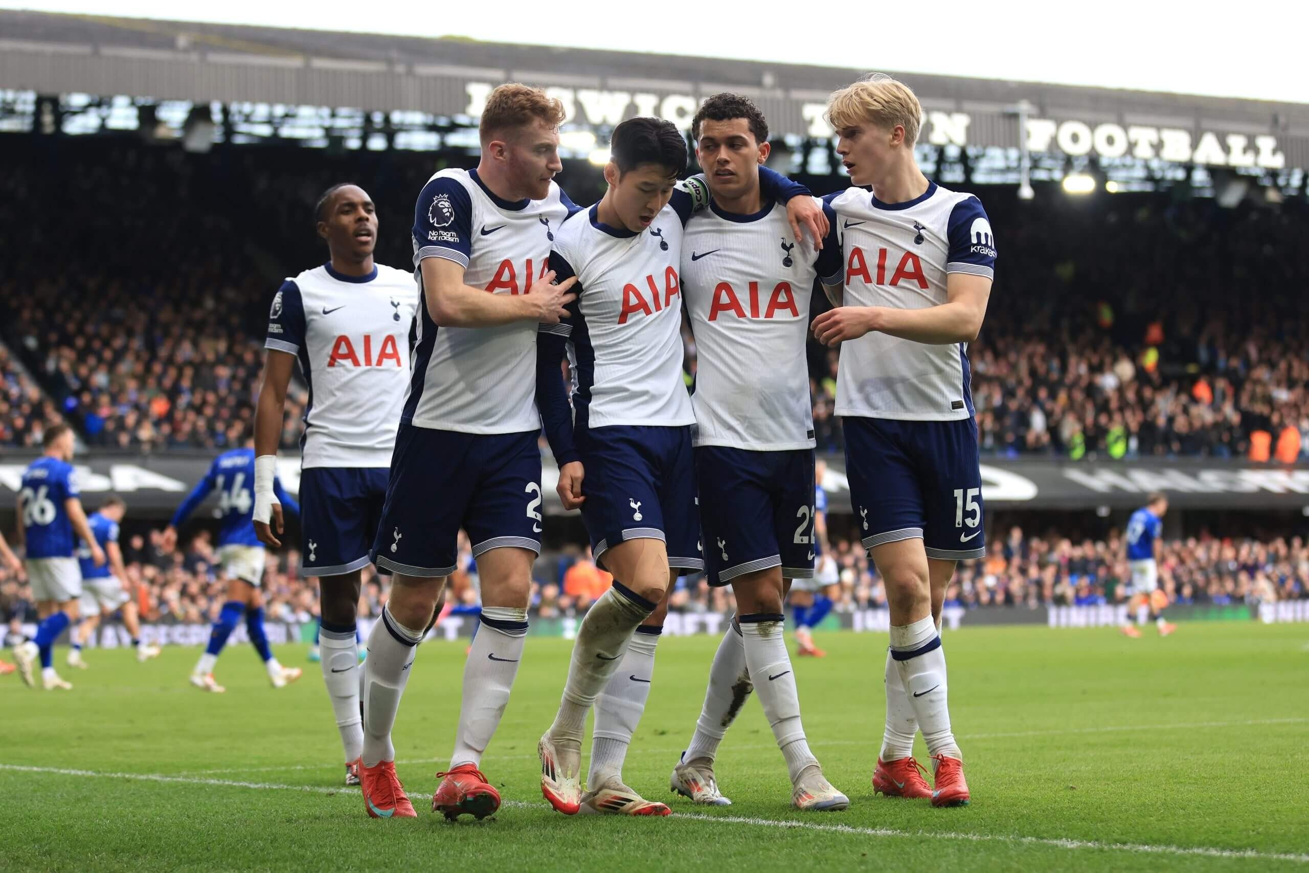 Tottenham Set New Club Record in UEFA Champions League