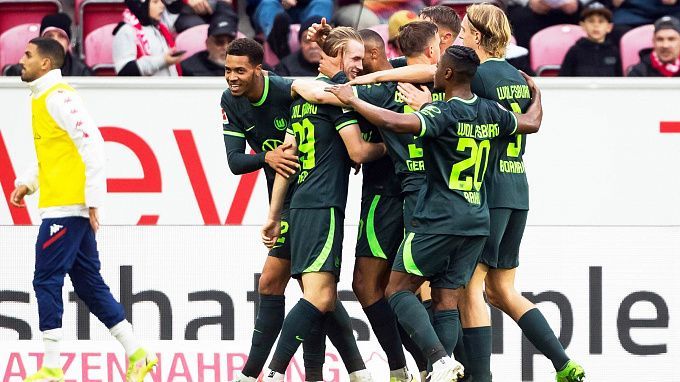 Wolfsburg vs Borussia Dortmund Prediction, Betting Tips & Odds │8 NOVEMBER, 2022