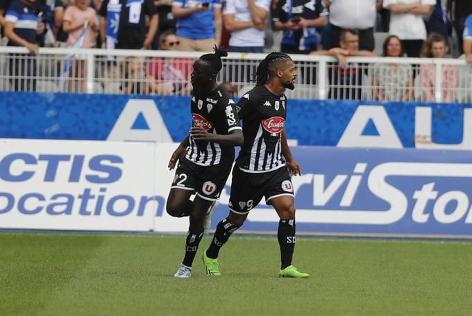 Angers vs Lorient. Pronóstico, Apuestas y Cuotas│01 de Enero de 2023